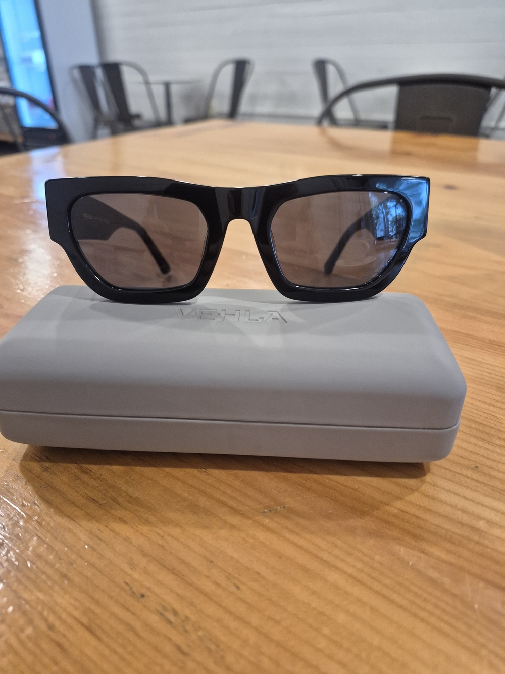 VEHLA Finn Sunglasses Black/Smoke Lenses